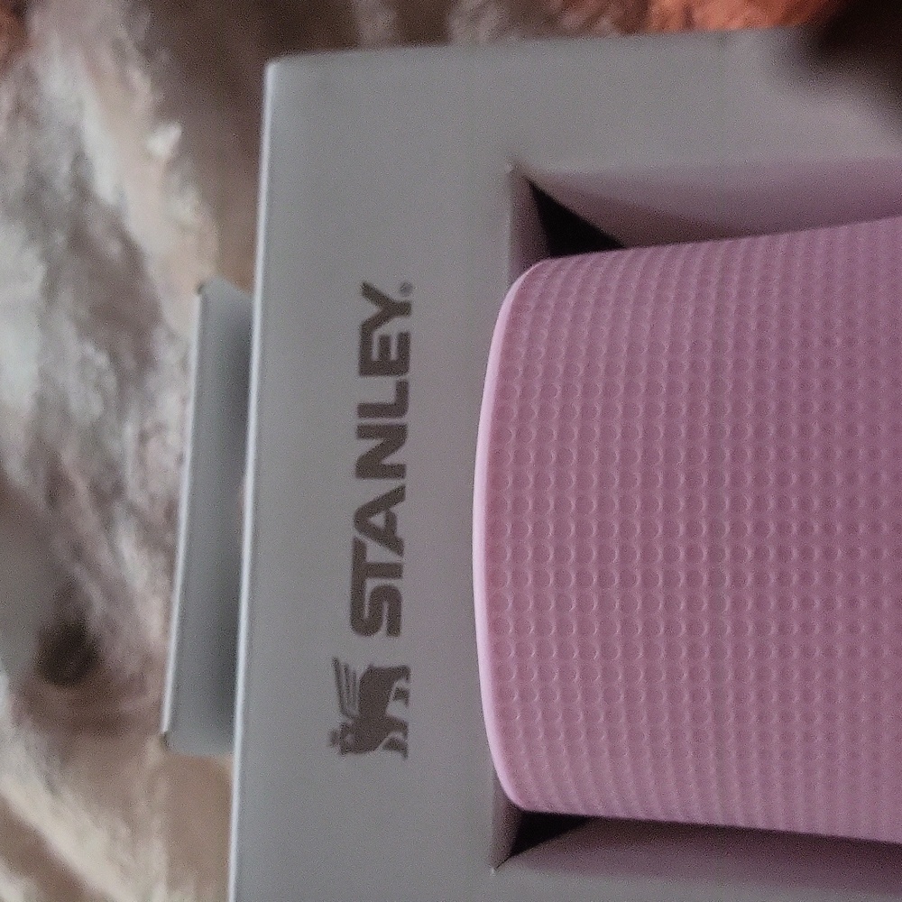 Stanley Boot And Straw Cover Set For 40 Oz Tumbler Boxed Pink 2 Silver Straws - Picture 3 of 6